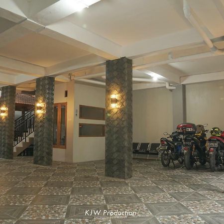 M Stay Guest House Jogja ยอกยาการ์ตา ภายนอก รูปภาพ