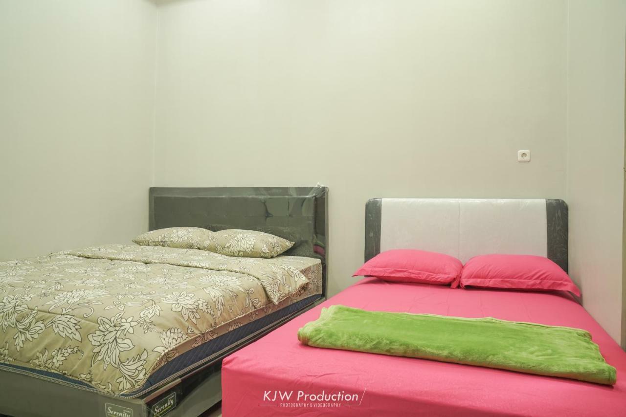 M Stay Guest House Jogja ยอกยาการ์ตา ภายนอก รูปภาพ